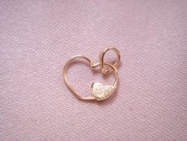 COLGANTE ORO 18KT CORAZON MARTELADO PESO G0,65 12X9MM