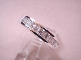 ANILLO ORO 18KT Y BRILLANTES V-HS 0,72KT PESO 4,15G