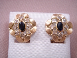 PENDIENTES ORO 18KT SATINADO CON PIEDRAS D15MM PESO G3,20