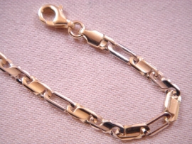 PULSERA ORO 18KT FORMA PLANA PESO G4,65, LONGITUD 18,5CM, ANCHO 3,1MM, GROSOR 0,6MM