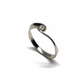 ANILLO PLATINO 950 Y BRILLANTE (G-VS) 0,11CTS PESO G2,60