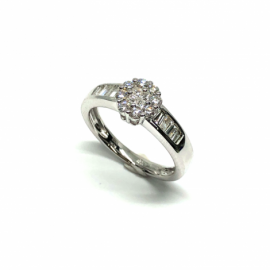 ANILLO ORO 18KT Y BRILLANTE (SI H) 10P 0,283CTS 4P 0,074CTS 8P 0,241CTS D7MM G3,51